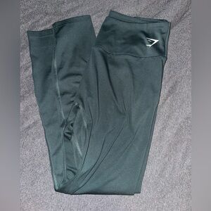 Gym shark leggings